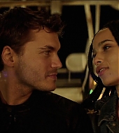 Vincent N Roxxy screen captures